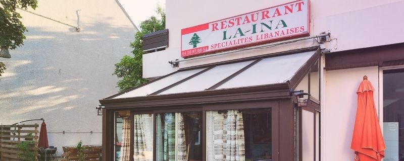 La Ina devanture restaurant couche de soleil Nourriture Libanaise